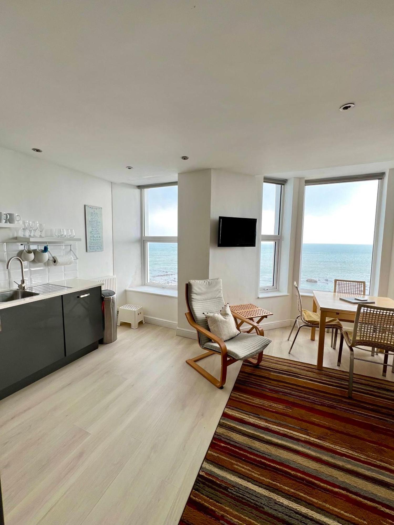Marine Terrace Apartments Крикайет Экстерьер фото